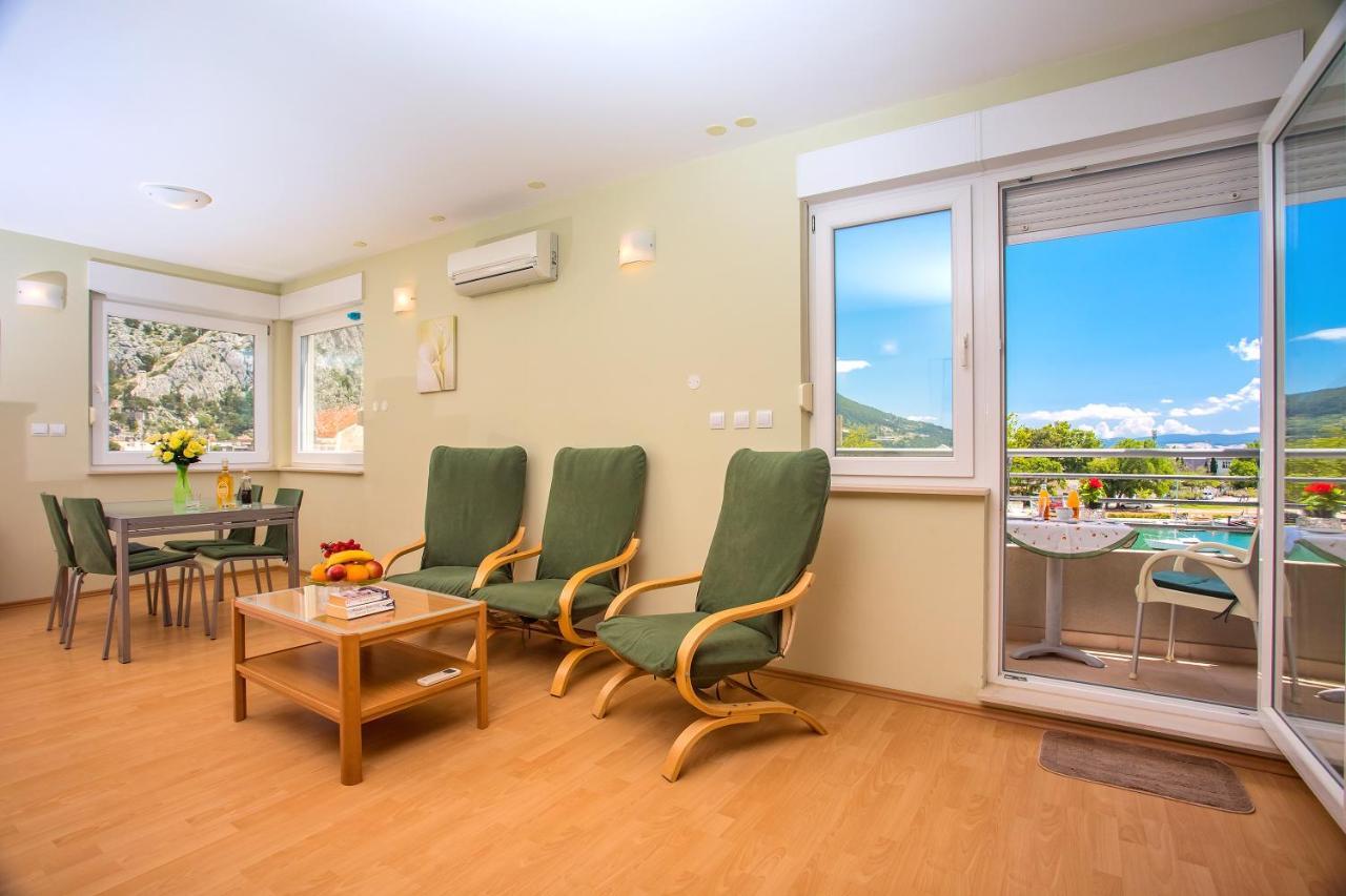 Apartmani Ribnjak Seka Omis Bagian luar foto