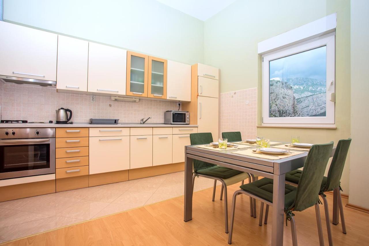 Apartmani Ribnjak Seka Omis Bagian luar foto