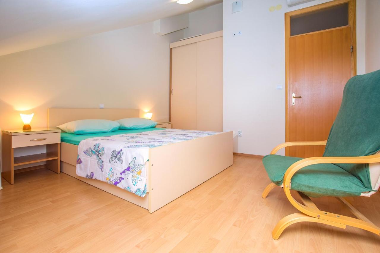 Apartmani Ribnjak Seka Omis Bagian luar foto
