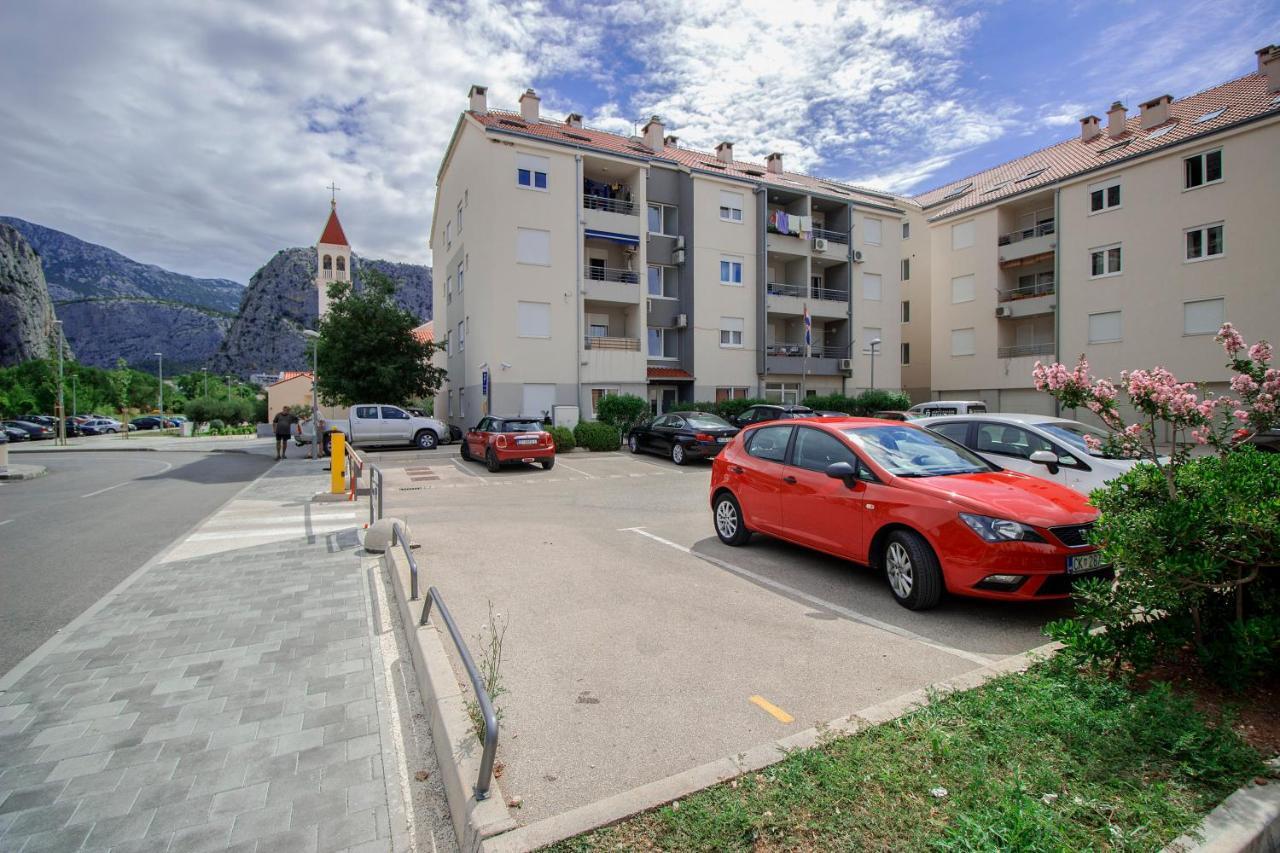 Apartmani Ribnjak Seka Omis Bagian luar foto