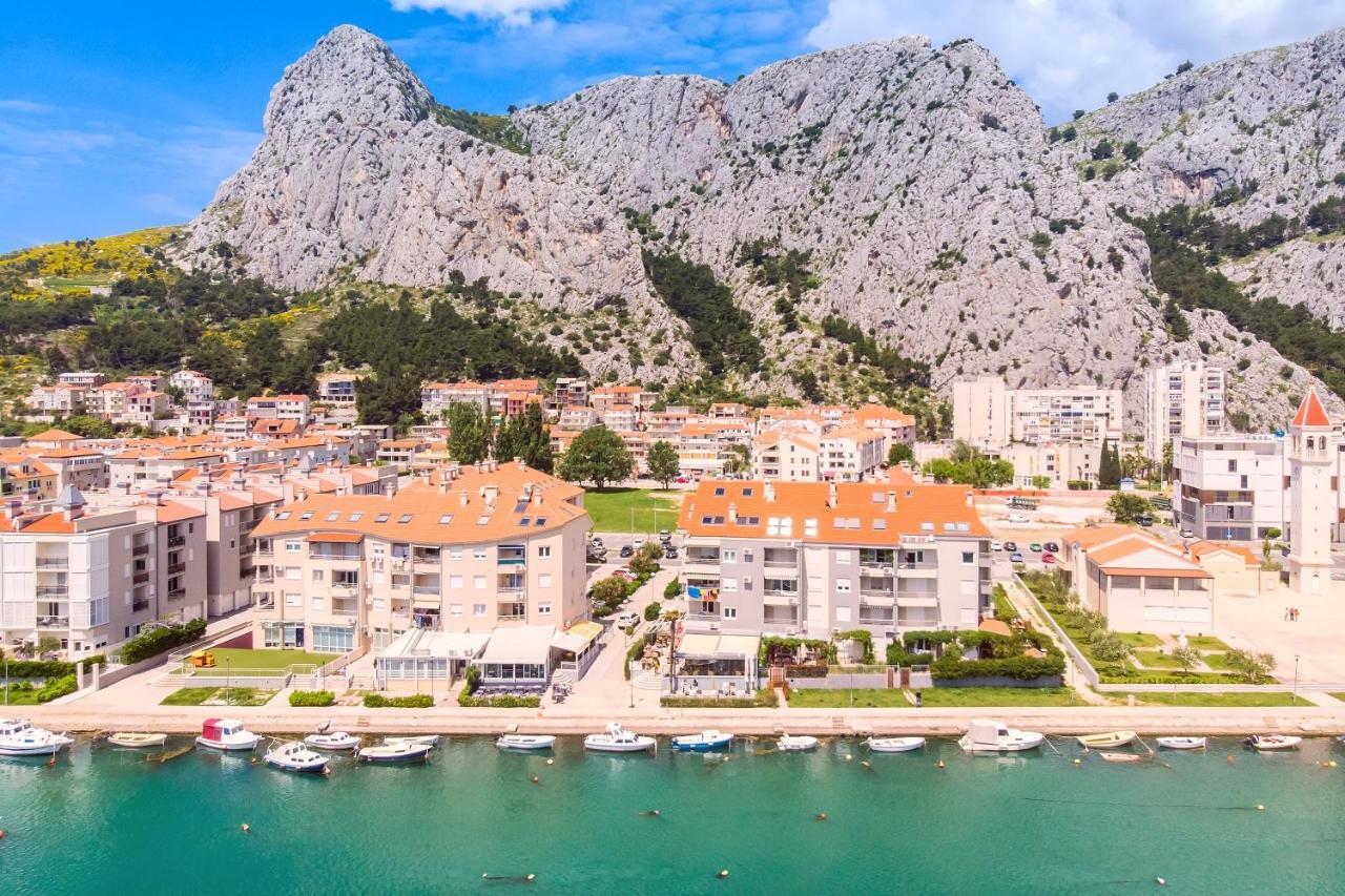 Apartmani Ribnjak Seka Omis Bagian luar foto